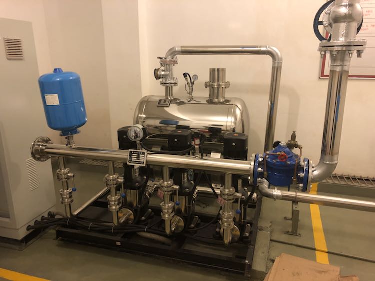 8層23戶用多大的無負壓變頻供水系統